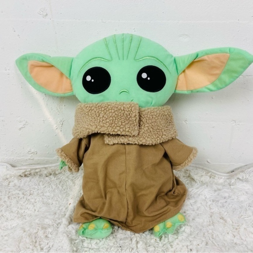 Star Wars baby Yoda Green and Tan Plush Toy